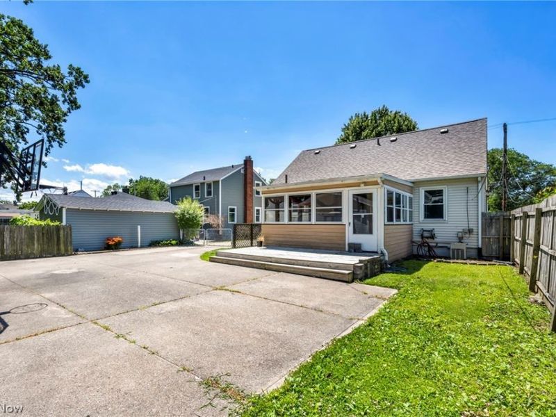 517 Gulf Road, Elyria, OH 44035 Photo 41