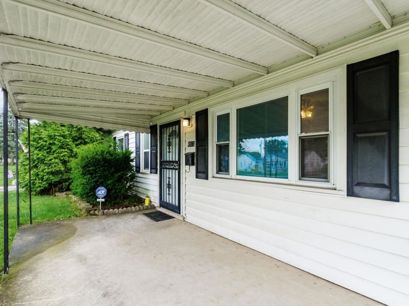 4513 Saint Ann Lane, Whitehall, OH 43213 Photo 2