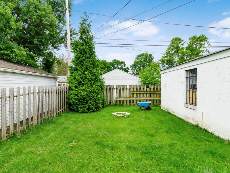 4513 Saint Ann Lane, Whitehall, OH 43213 Photo 25