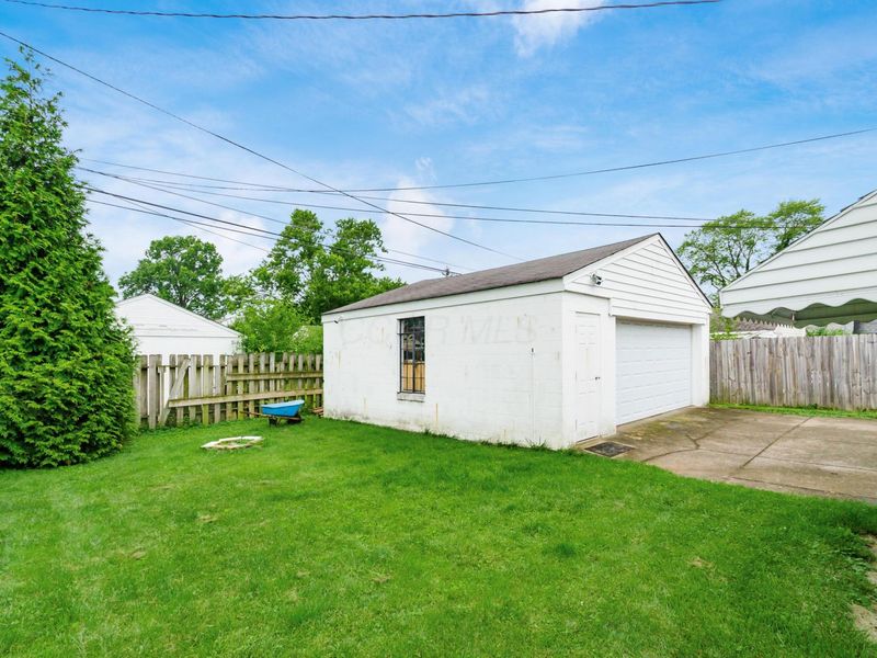 4513 Saint Ann Lane, Whitehall, OH 43213 Photo 31