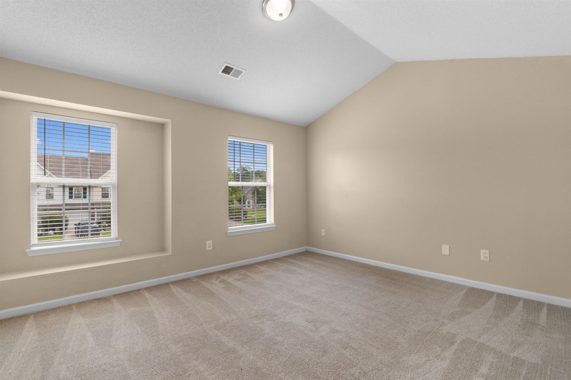 625 Riverward Dr. Photo 27