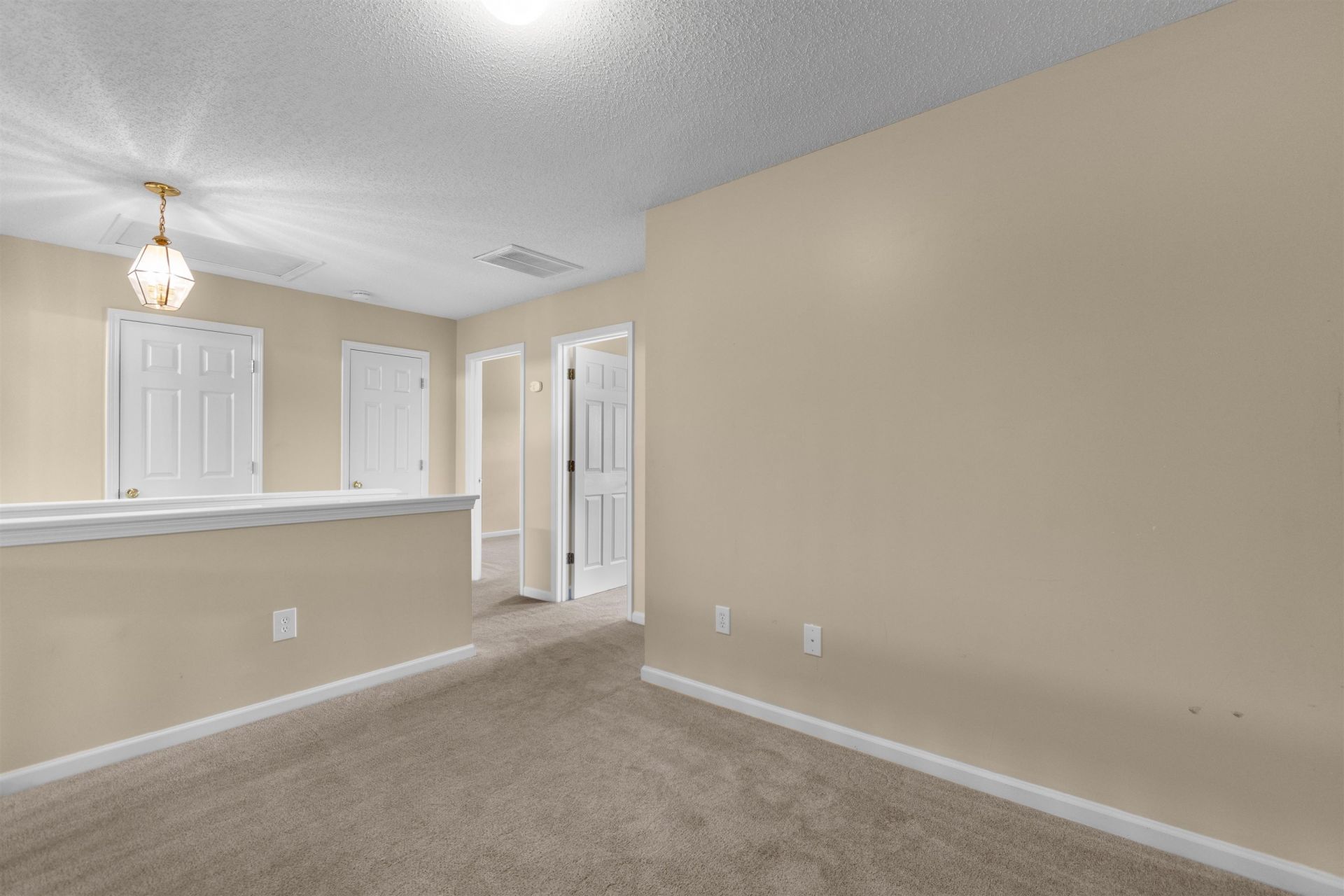 625 Riverward Dr. Photo 33