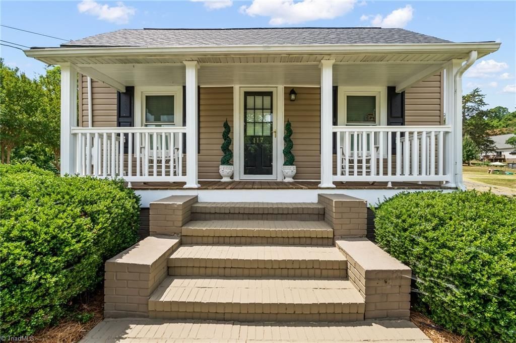 117 Sunset Drive, Randleman, NC 27317 Main Photo