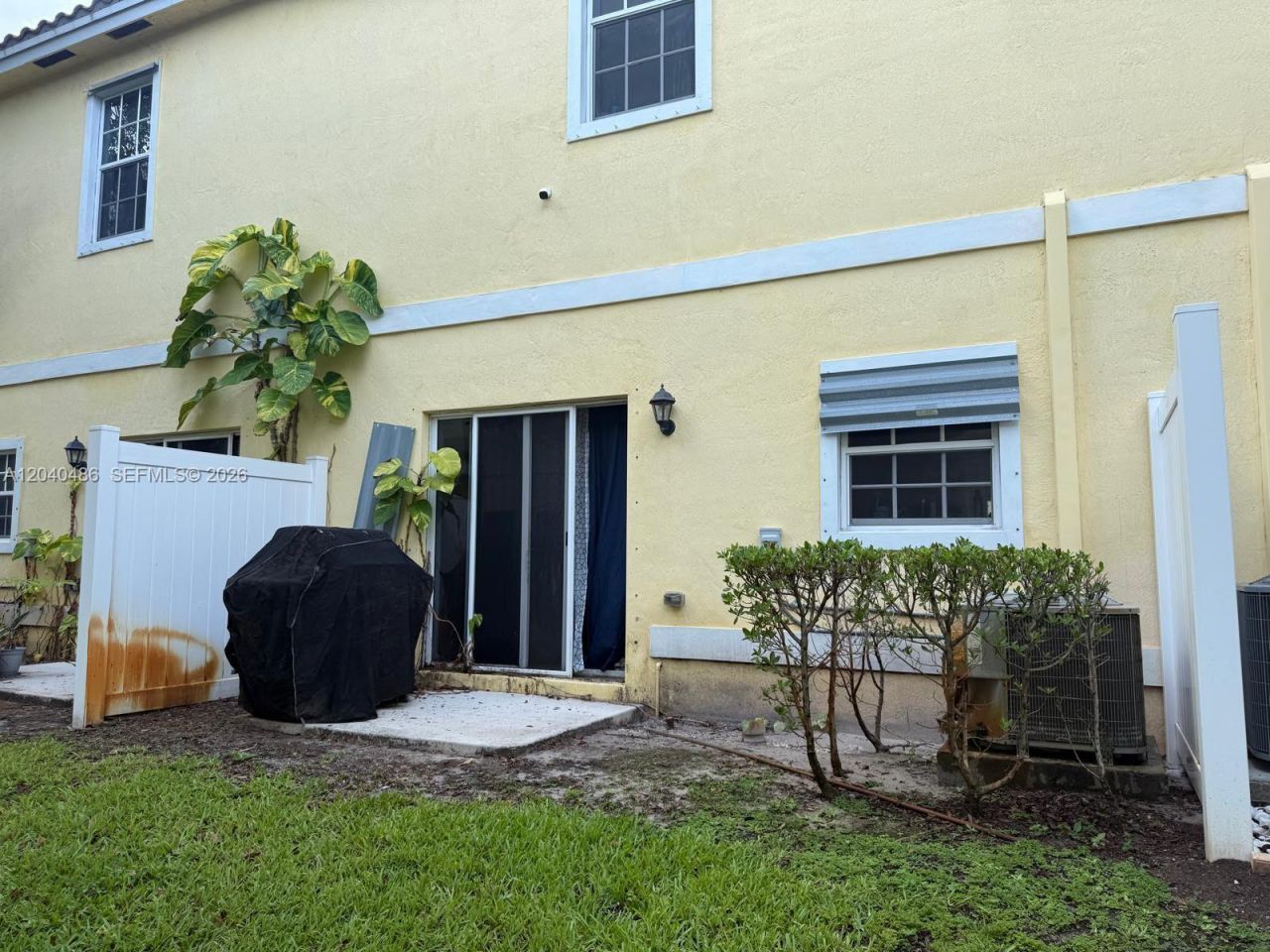 4037 NW 10th Pl , Lauderhill, FL 33313 Photo