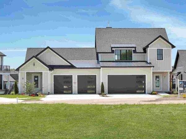 9 Beech Tree Place, Ottawa, IL 61350