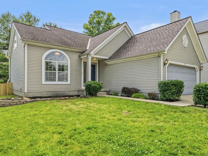3517 Lindstrom Drive, Columbus, OH 43228 Photo 3