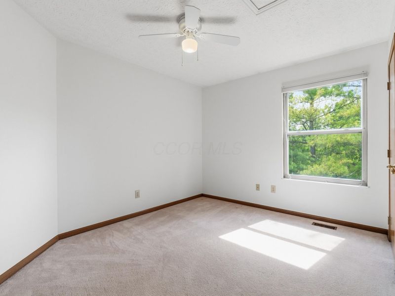 3517 Lindstrom Drive, Columbus, OH 43228 Photo 34