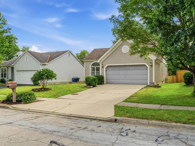 3517 Lindstrom Drive, Columbus, OH 43228 Photo 5