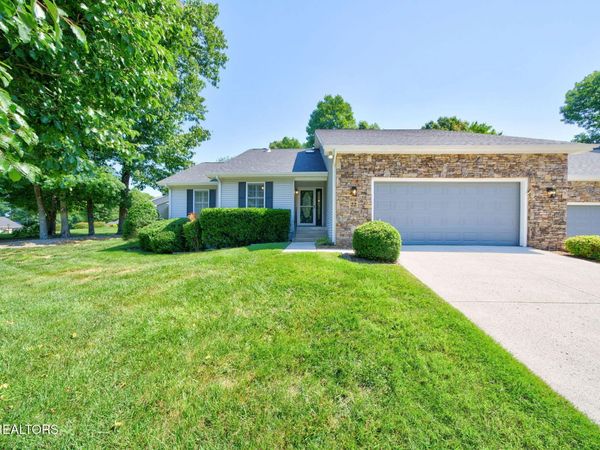 22 Augustine Lane, Crossville, TN 38558