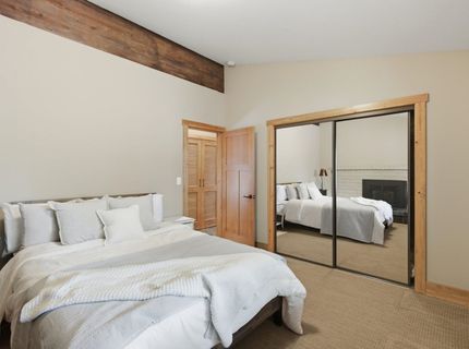 836 Holly Road, Tahoe City, CA 96145 Photo