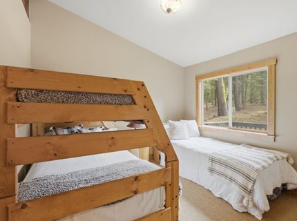 836 Holly Road, Tahoe City, CA 96145 Photo