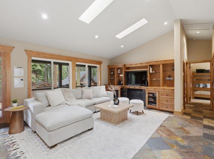 836 Holly Road, Tahoe City, CA 96145 Photo