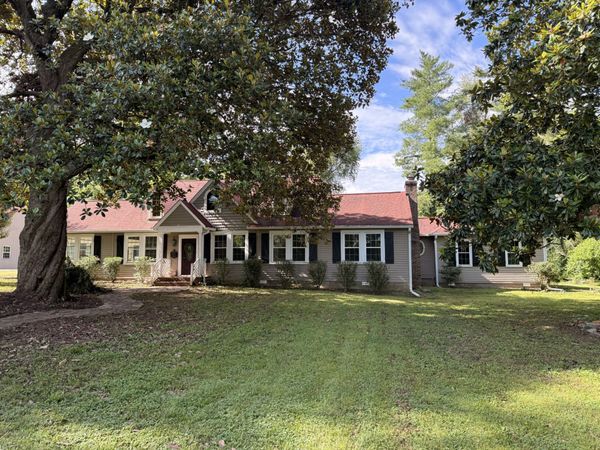 1989 Hampshire Pike, Columbia, TN 38401