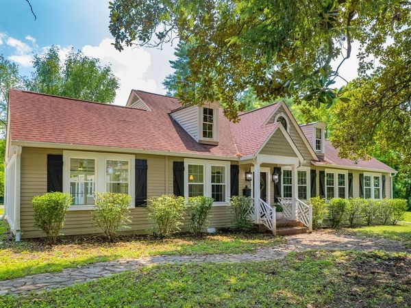 1989 Hampshire Pike, Columbia, TN 38401