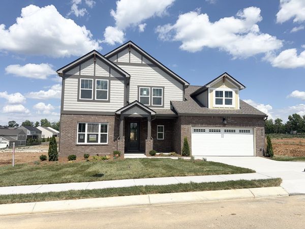1933 Hildebrand Lane , Columbia, TN 38401