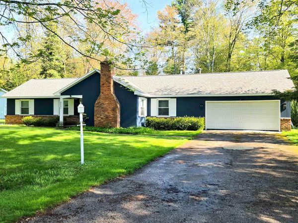 4941 Aaron Drive, Oscoda, MI 48750