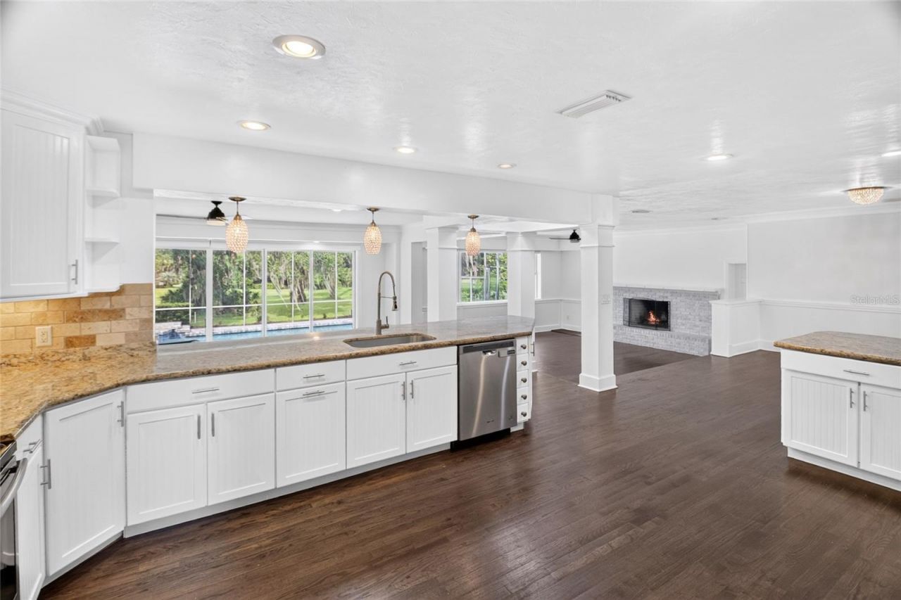 6420 SW 35th Way, Gainesville, FL 32608 Photo