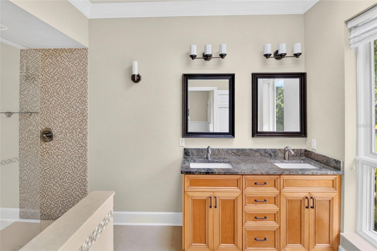6420 SW 35th Way, Gainesville, FL 32608 Photo