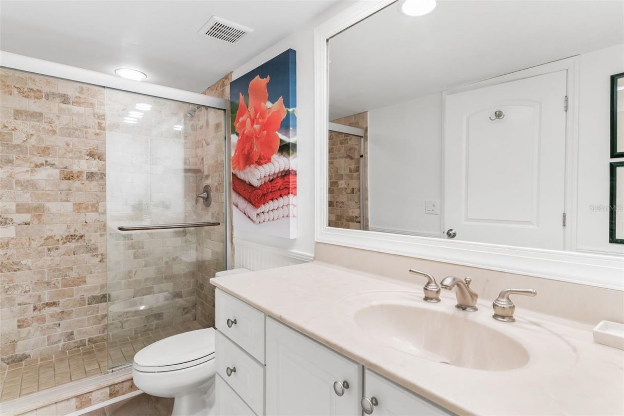 17334 Gulf Boulevard, Unit 203, North Redington Beach, FL 33708 Photo