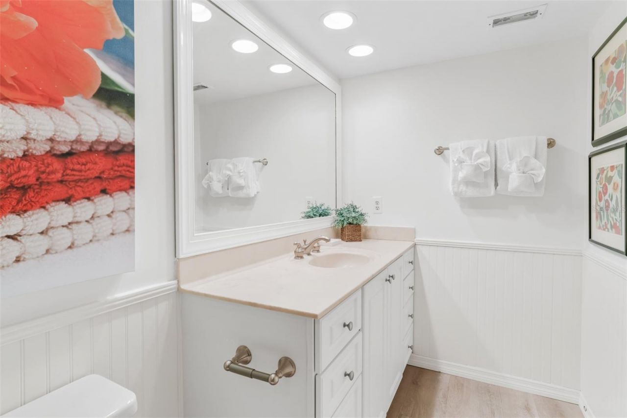 17334 Gulf Boulevard, Unit 203, North Redington Beach, FL 33708 Photo