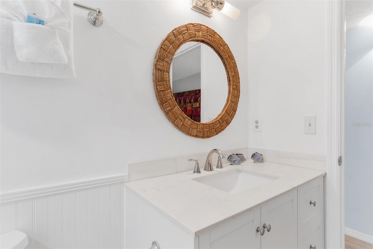 17334 Gulf Boulevard, Unit 203, North Redington Beach, FL 33708 Photo