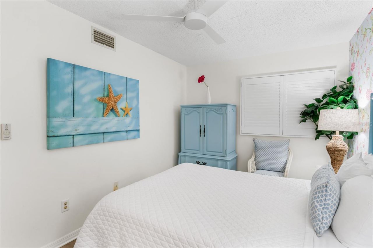 17334 Gulf Boulevard, Unit 203, North Redington Beach, FL 33708 Photo