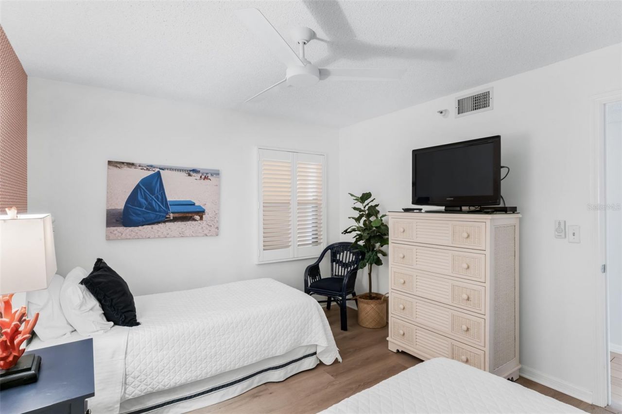 17334 Gulf Boulevard, Unit 203, North Redington Beach, FL 33708 Photo