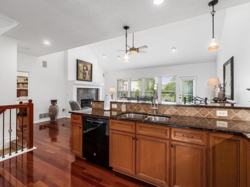 6372 Grassmere Drive, Westerville, OH 43082 Photo 15