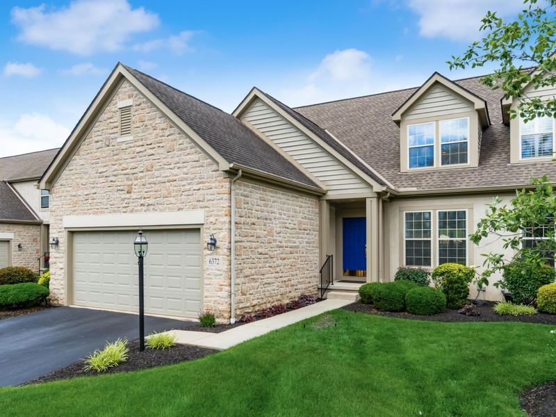 6372 Grassmere Drive, Westerville, OH 43082 Photo 2