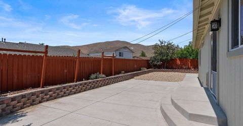 18327 Vineyard Court, Reno, NV 89508 Photo