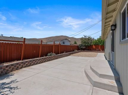 18327 Vineyard Court, Reno, NV 89508 Photo