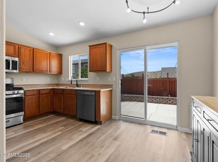 18327 Vineyard Court, Reno, NV 89508 Photo