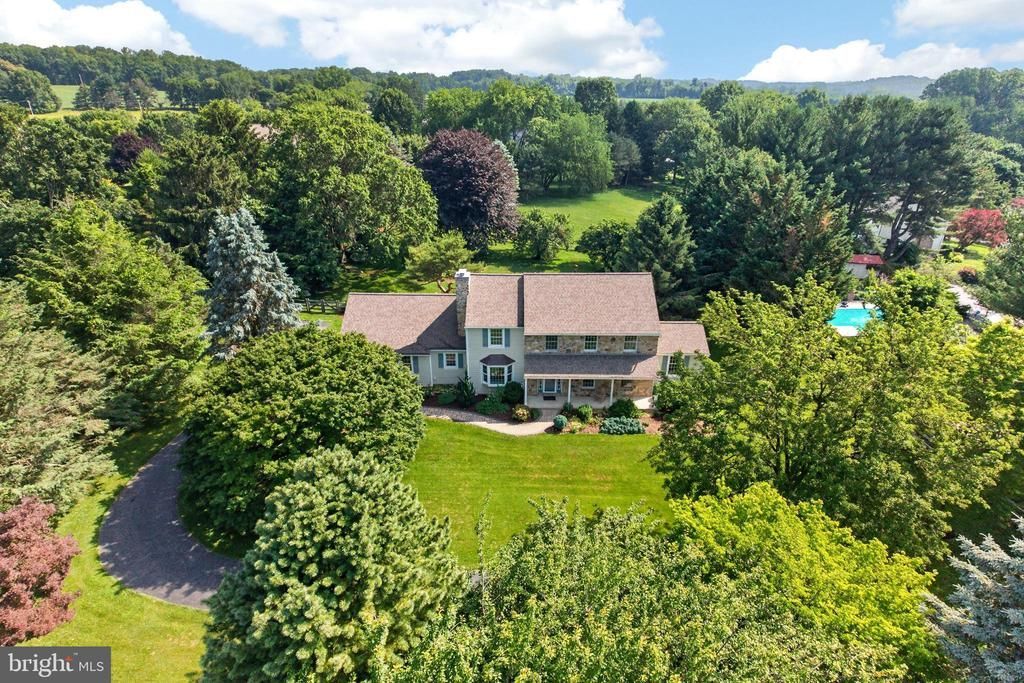 153 E DOE RUN ROAD, KENNETT SQUARE, PA 19348