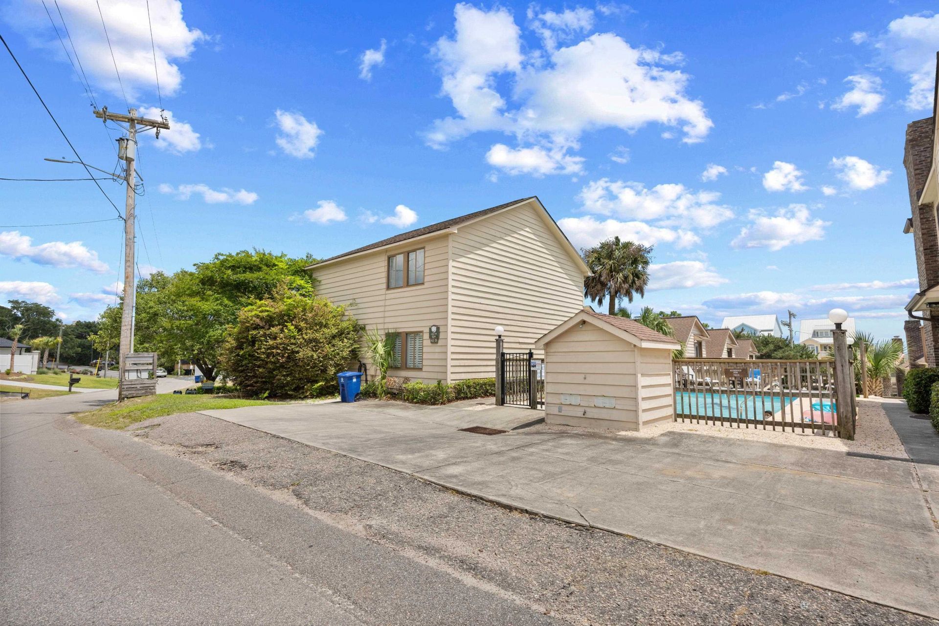 922 Perrin Dr. Photo 41