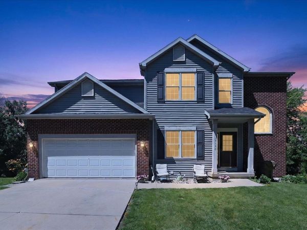 5150 Crescent Oaks Drive, Madison, WI 53704