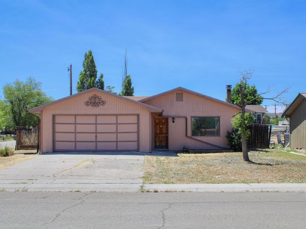 255 E Raven Avenue , Rangely, CO 81648