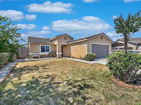 557 Camellia Drive, Chowchilla, CA 93610