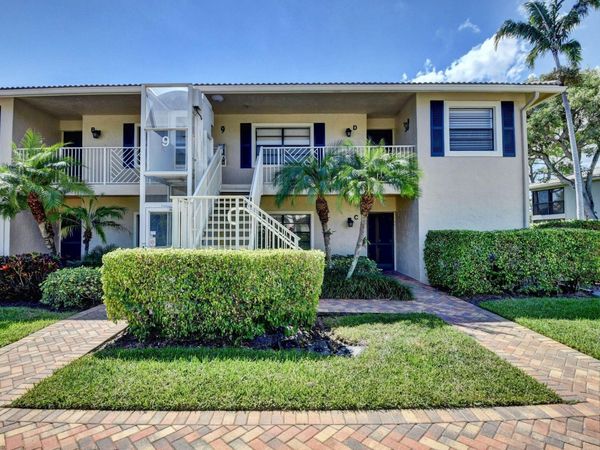 9 Stratford Drive E, Unit B, Boynton Beach, FL 33436