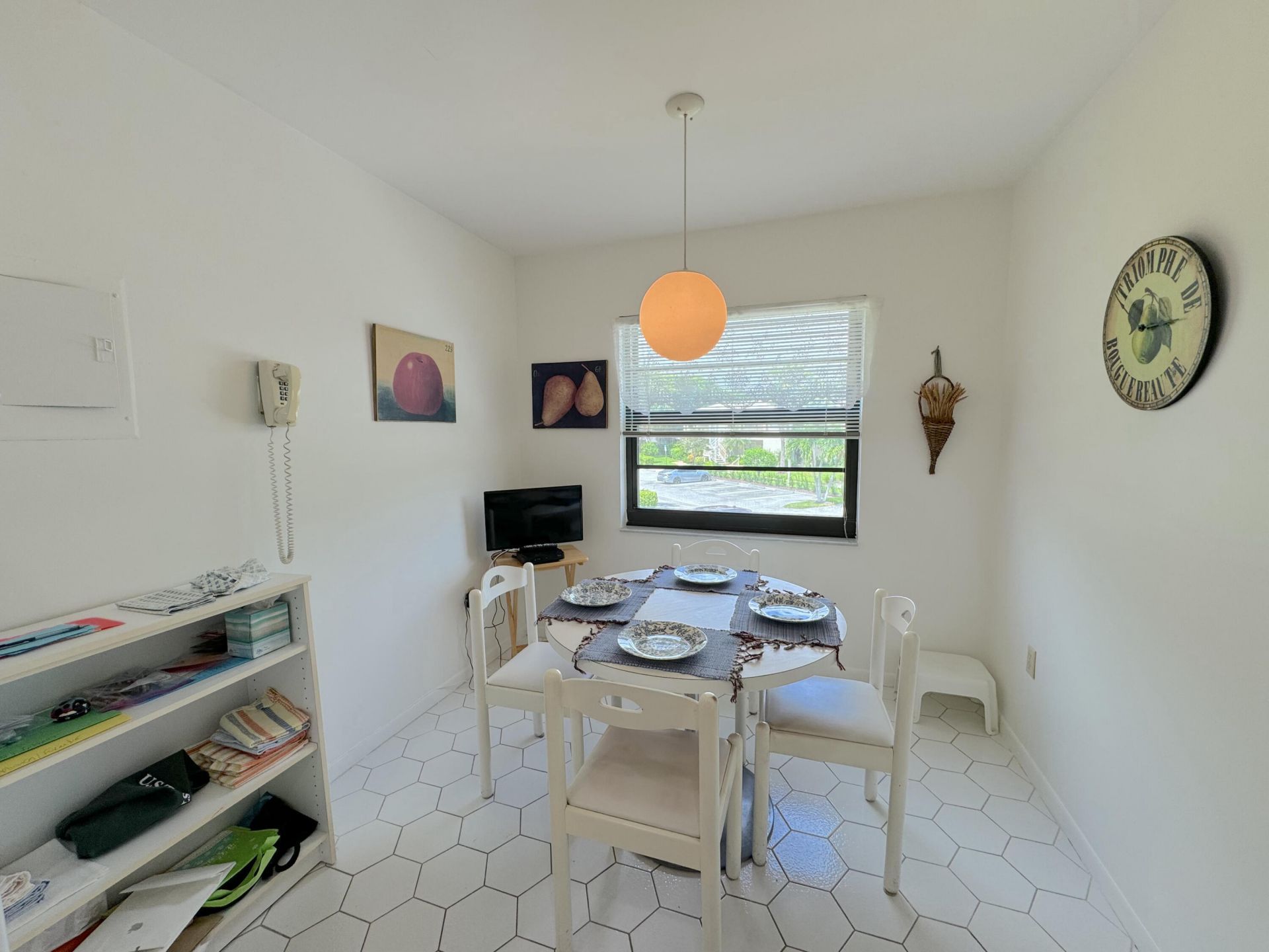 9 Stratford Drive E, Unit B, Boynton Beach, FL 33436 Photo