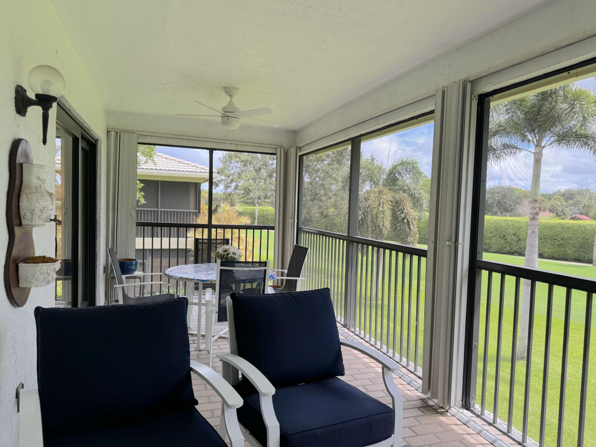 9 Stratford Drive E, Unit B, Boynton Beach, FL 33436 Photo