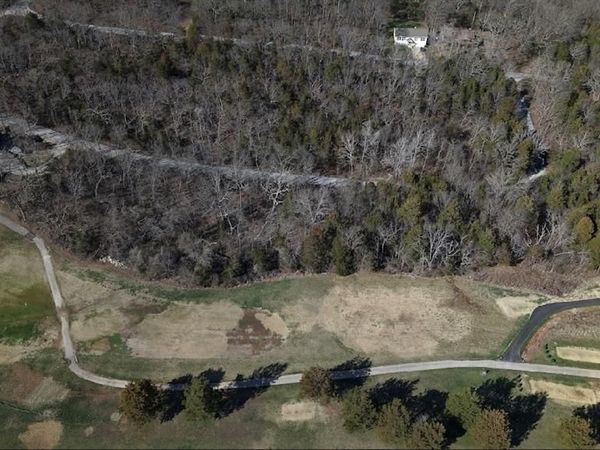 5740 Treebrook Drive , Hillsboro, MO 63050