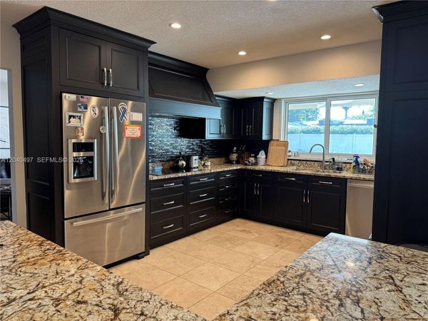 3900 N 43rd Ave , Hollywood, FL 33021