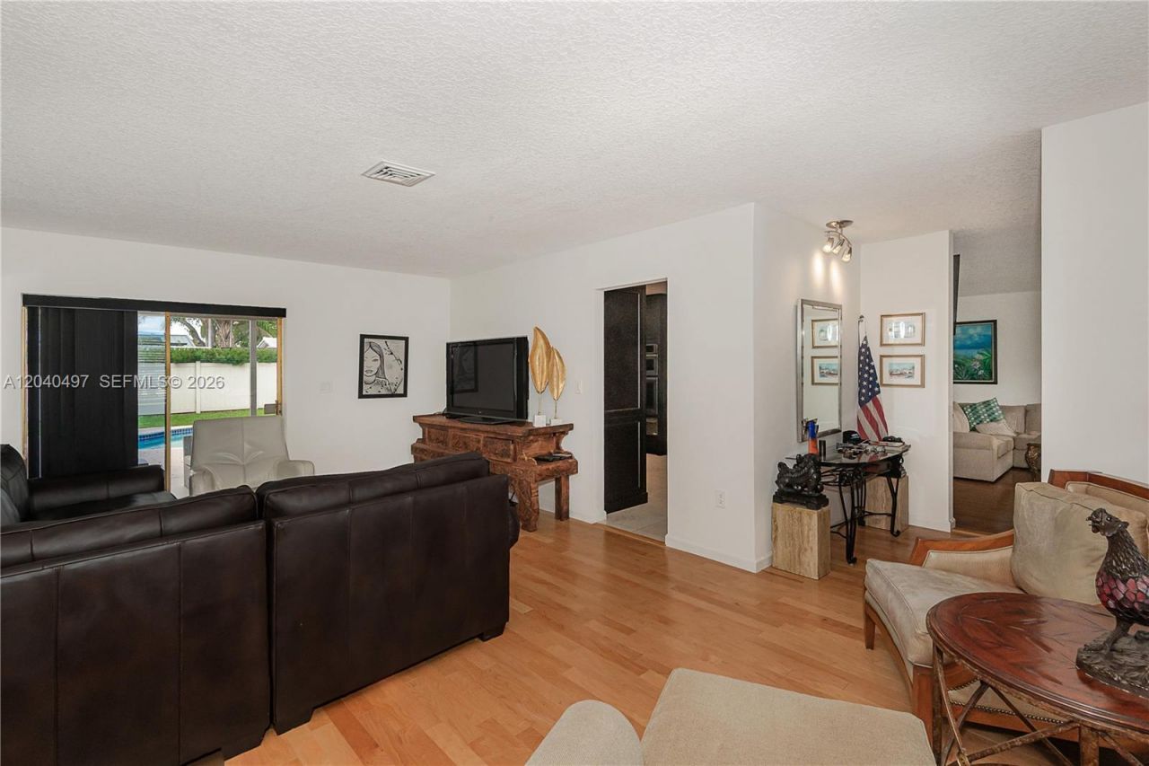 3900 N 43rd Ave , Hollywood, FL 33021 Photo