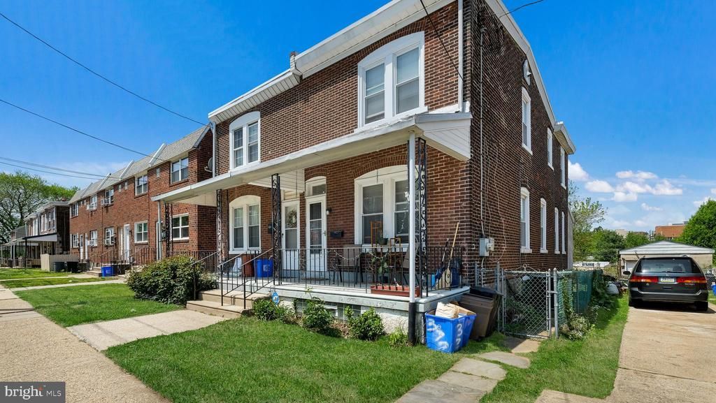 372 Ripka Street, Philadelphia, PA 19128 Main Photo