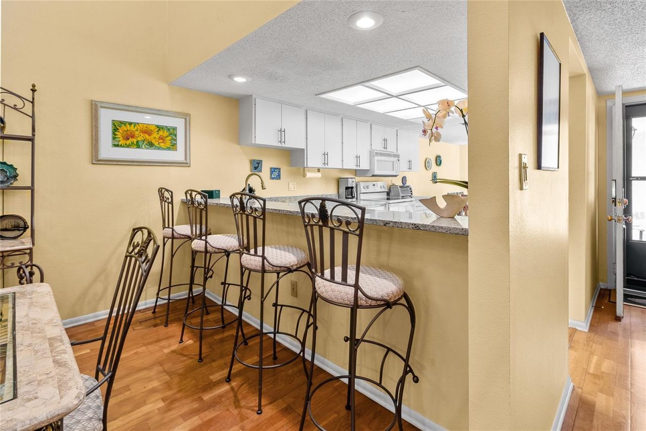 4660 La Jolla Drive, Bradenton, FL 34210 Photo