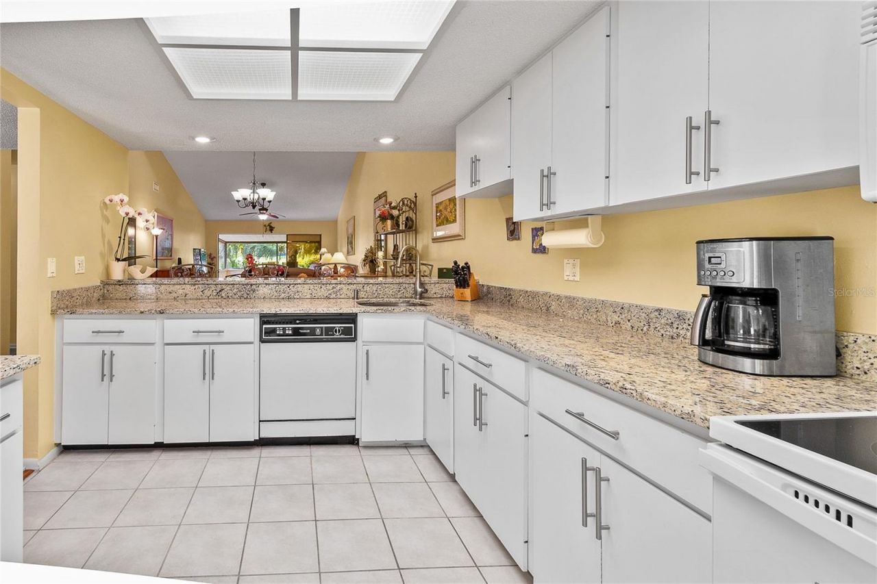 4660 La Jolla Drive, Bradenton, FL 34210 Photo