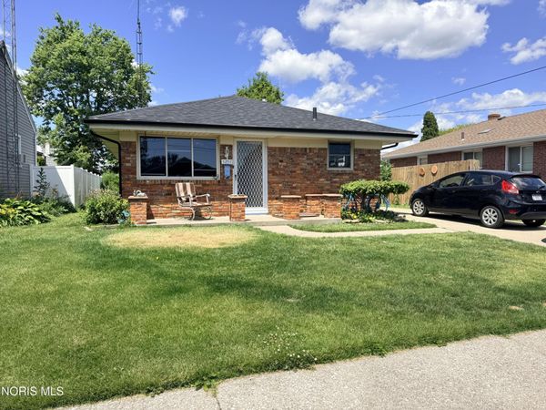 5235 303rd Street , Toledo, OH 43611