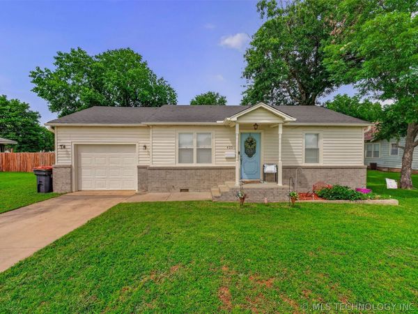 425 W 10th Street , Chelsea, OK 74016