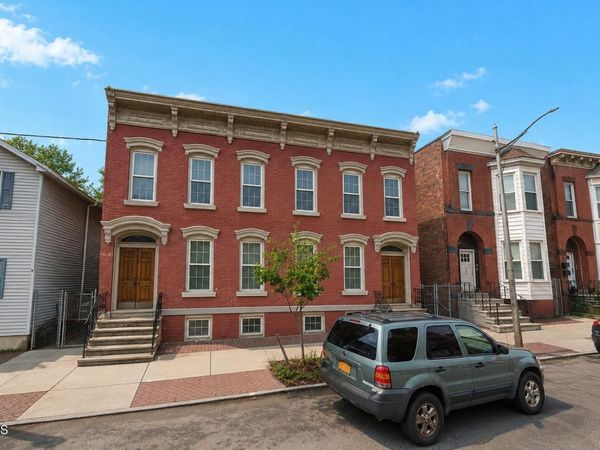 305 2nd Street, Troy, NY 12180