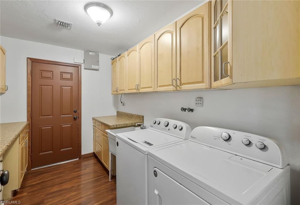 1569 Woodwind Ct, Fort Myers, FL 33919 Photo